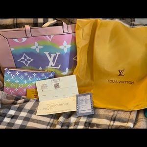 Louis Vuitton Pastel Color large tote, Brand New!🌸
